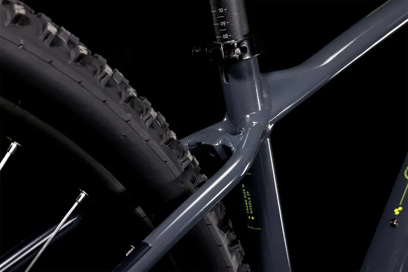 Cube Aim Pro - Ex-Hire Hardtail Mountain Bikes-2